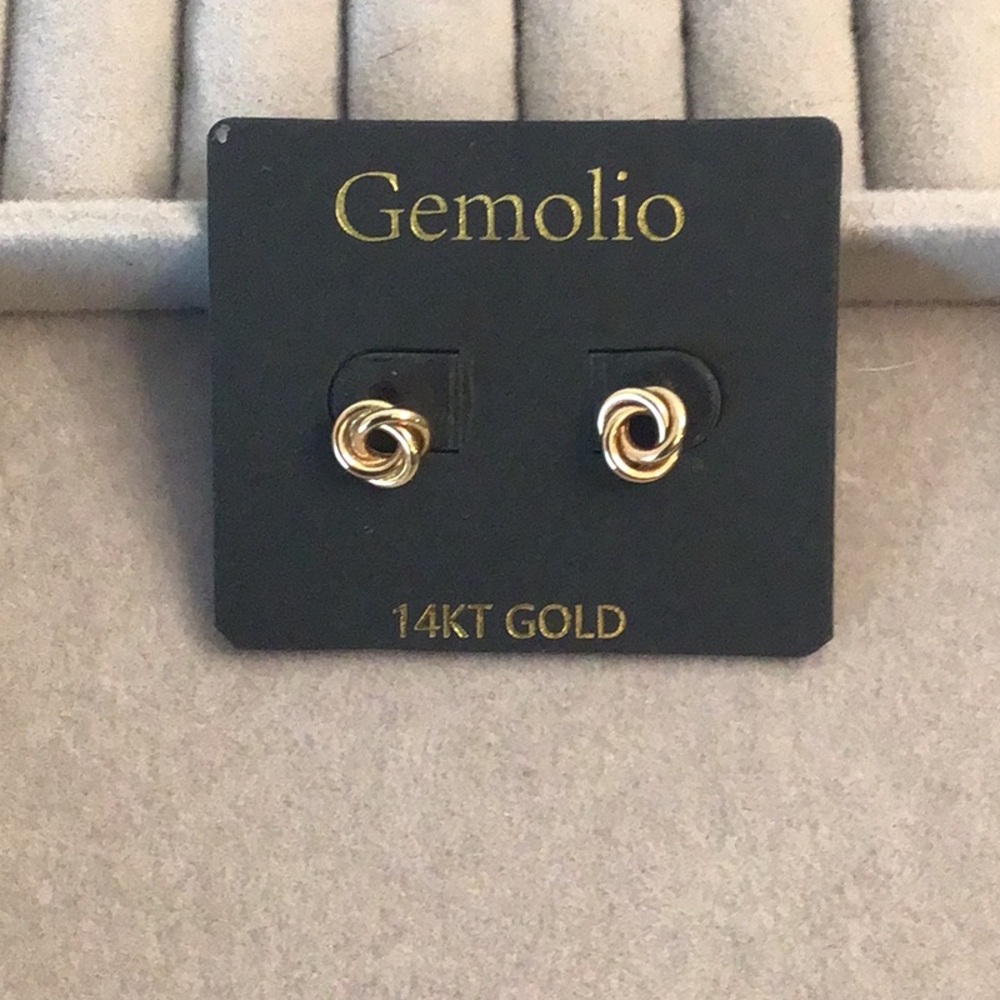 14K Gold Small Knot Earrings